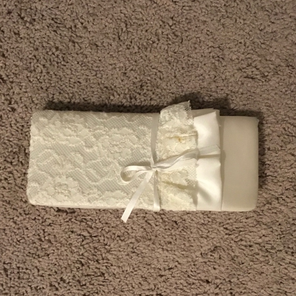 Clutch with strap